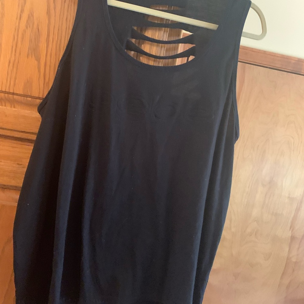 Distressed top